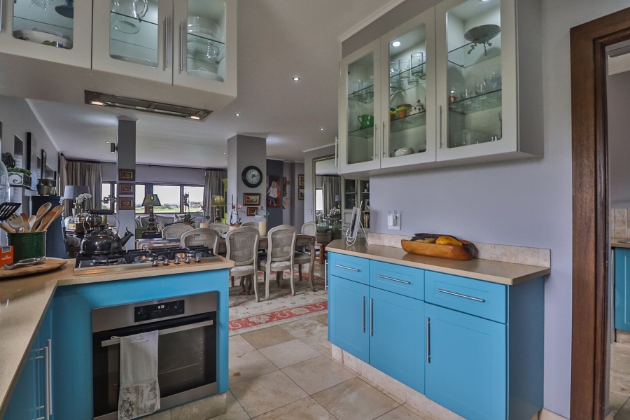 5 Bedroom Property for Sale in Oubaai Western Cape